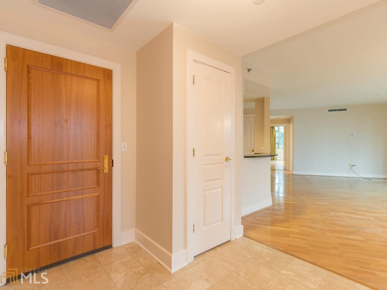 Newly painted 2 bedroom 2.5 bath at Park Regency. Open floorplan with kitchen open to dining room & family room. Access to large walk out balcony located off of the main living area. Split bedroom floorplan with guest having private bath & balcony access. Large master w/walk-in closet & spa like bath. Extra room is perfect for a home office or den. Large laundry room has extra storage for pantry area. Don't forget all the amenities: pool & hot tub, club room, valet, wine storage, storage room, rooftop terrace, fitness center, dog walk, and guest suites!!!