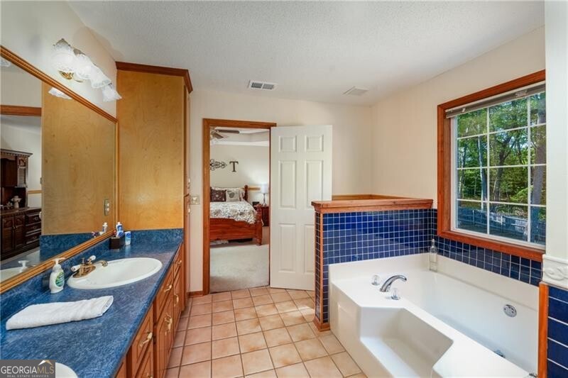 Canton, Georgia 30114, United States, 4 Bedrooms Bedrooms, ,3 BathroomsBathrooms,Residential,Pending,110761