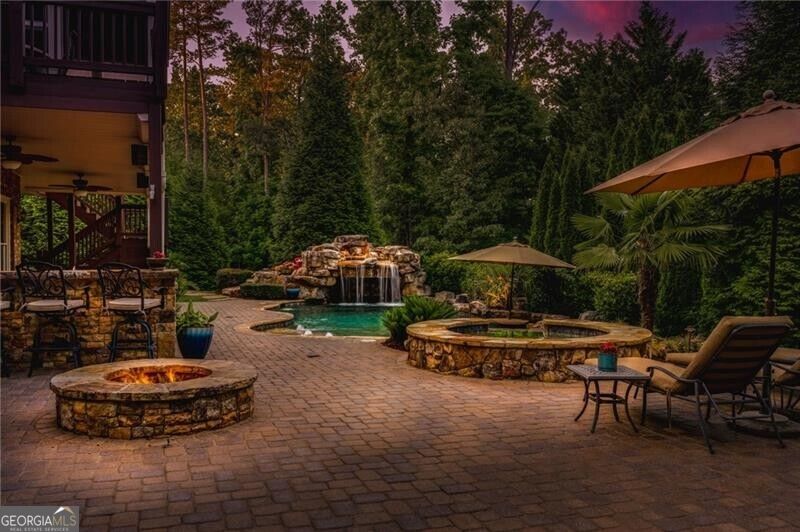 238 Hanson Way