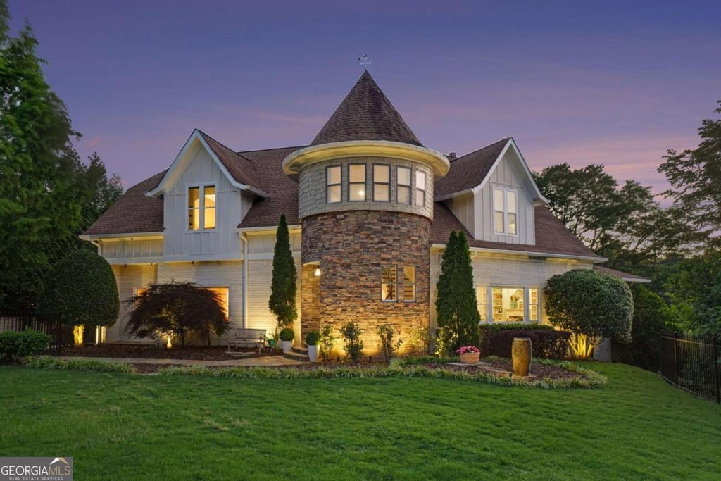 Photo of 1780 Merton Road NE, Atlanta, GA 30306 (MLS # 10827933)