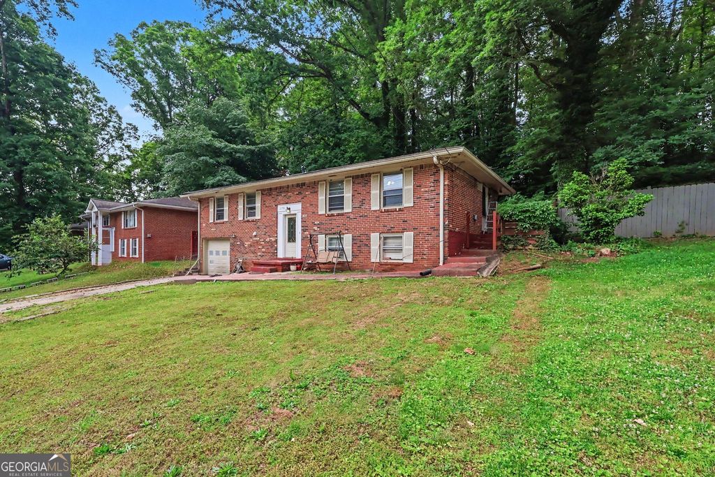 Photo of 3276 Pin Oak Circle, Atlanta, GA 30340 (MLS # 10771011)