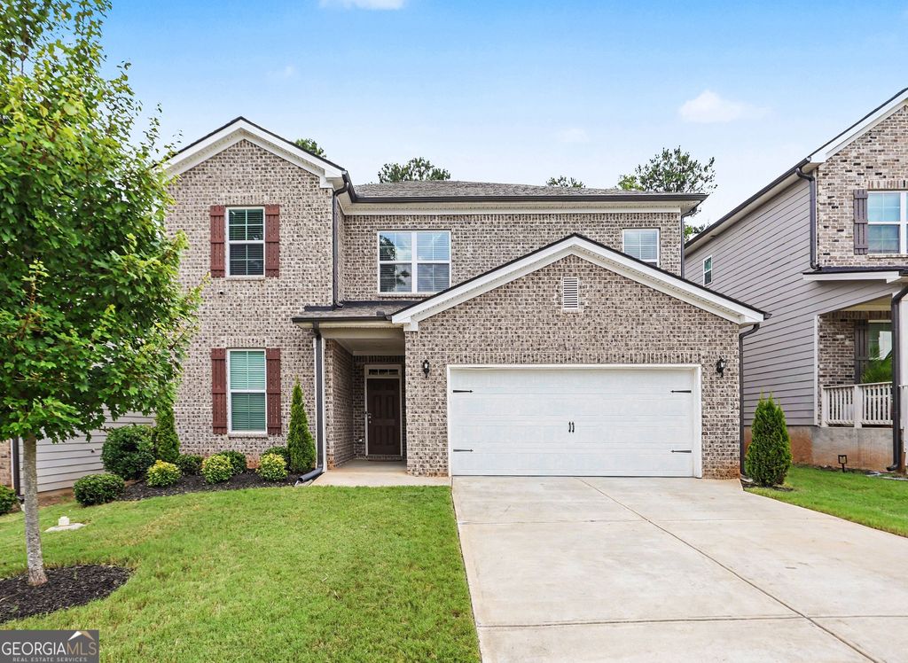 Photo of 170 Glen Abbey Circle, Fairburn, GA 30213 (MLS # 10805384)
