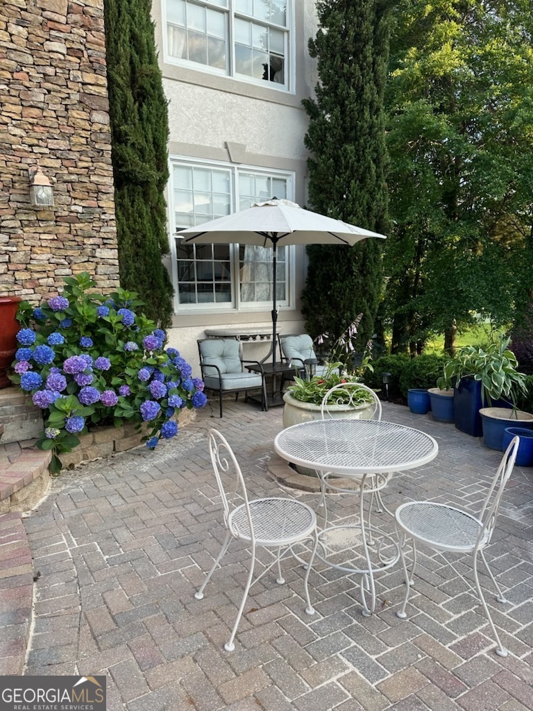 Suwanee, Georgia 30024, United States, 2 Bedrooms Bedrooms, ,1 BathroomBathrooms,Residential,Active,41523