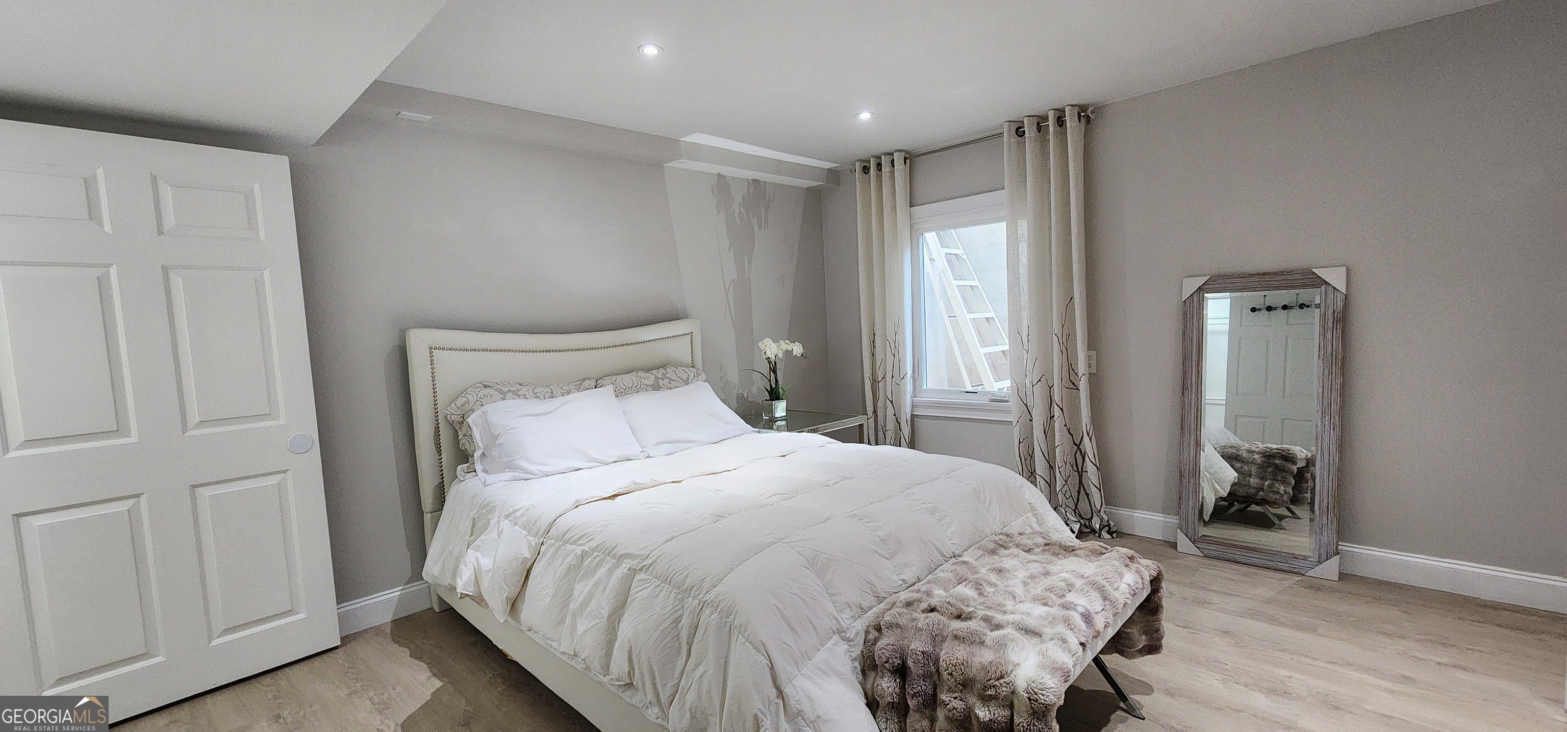 Suwanee, Georgia 30024, United States, 2 Bedrooms Bedrooms, ,1 BathroomBathrooms,Residential,Active,41523