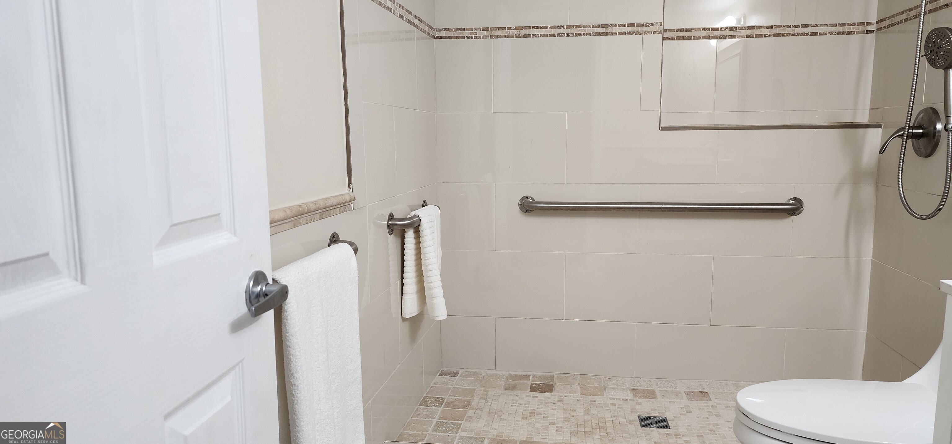 Suwanee, Georgia 30024, United States, 2 Bedrooms Bedrooms, ,1 BathroomBathrooms,Residential,Active,41523