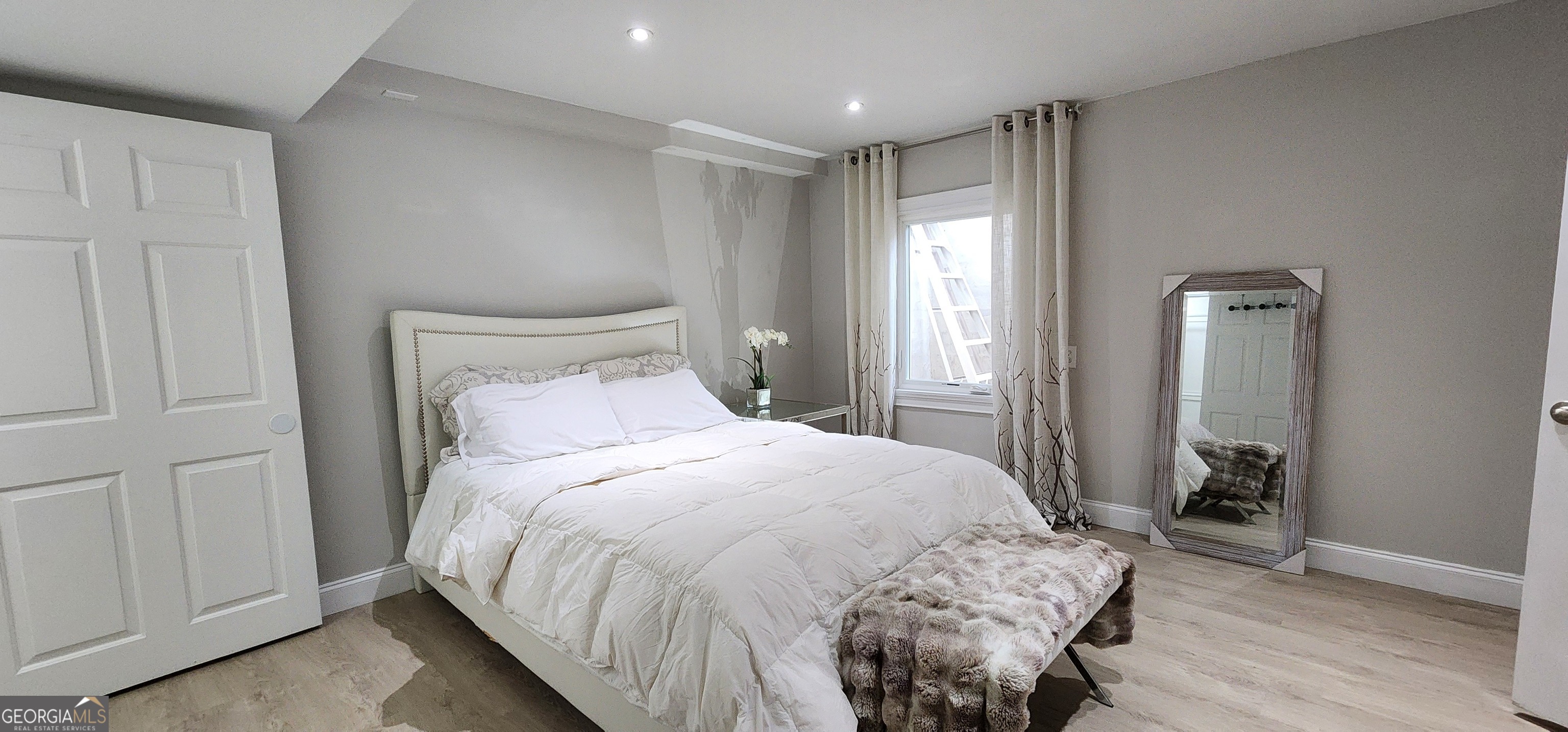 Suwanee, Georgia 30024, United States, 2 Bedrooms Bedrooms, ,1 BathroomBathrooms,Residential,Active,41523