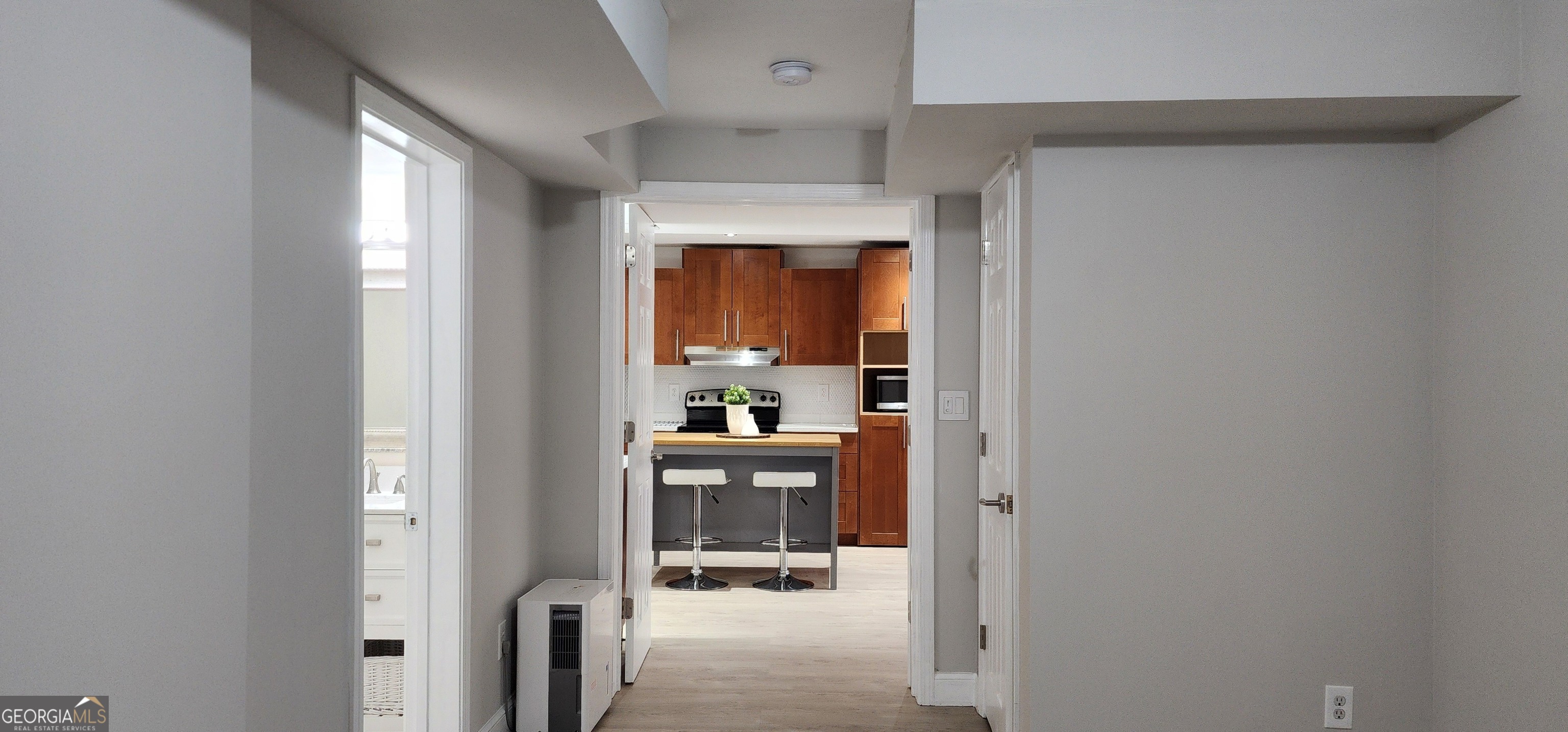 Suwanee, Georgia 30024, United States, 2 Bedrooms Bedrooms, ,1 BathroomBathrooms,Residential,Active,41523