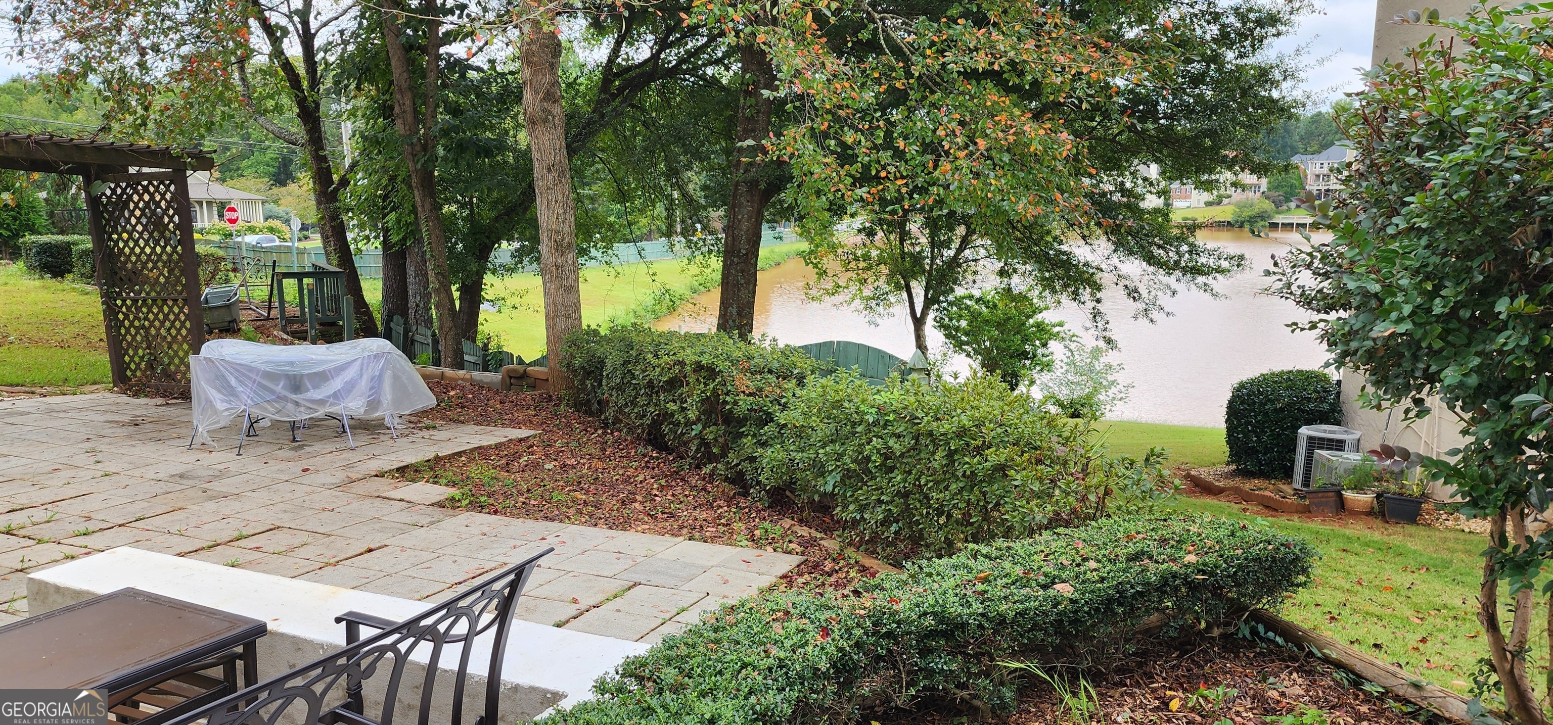 Suwanee, Georgia 30024, United States, 2 Bedrooms Bedrooms, ,1 BathroomBathrooms,Residential,Active,41523