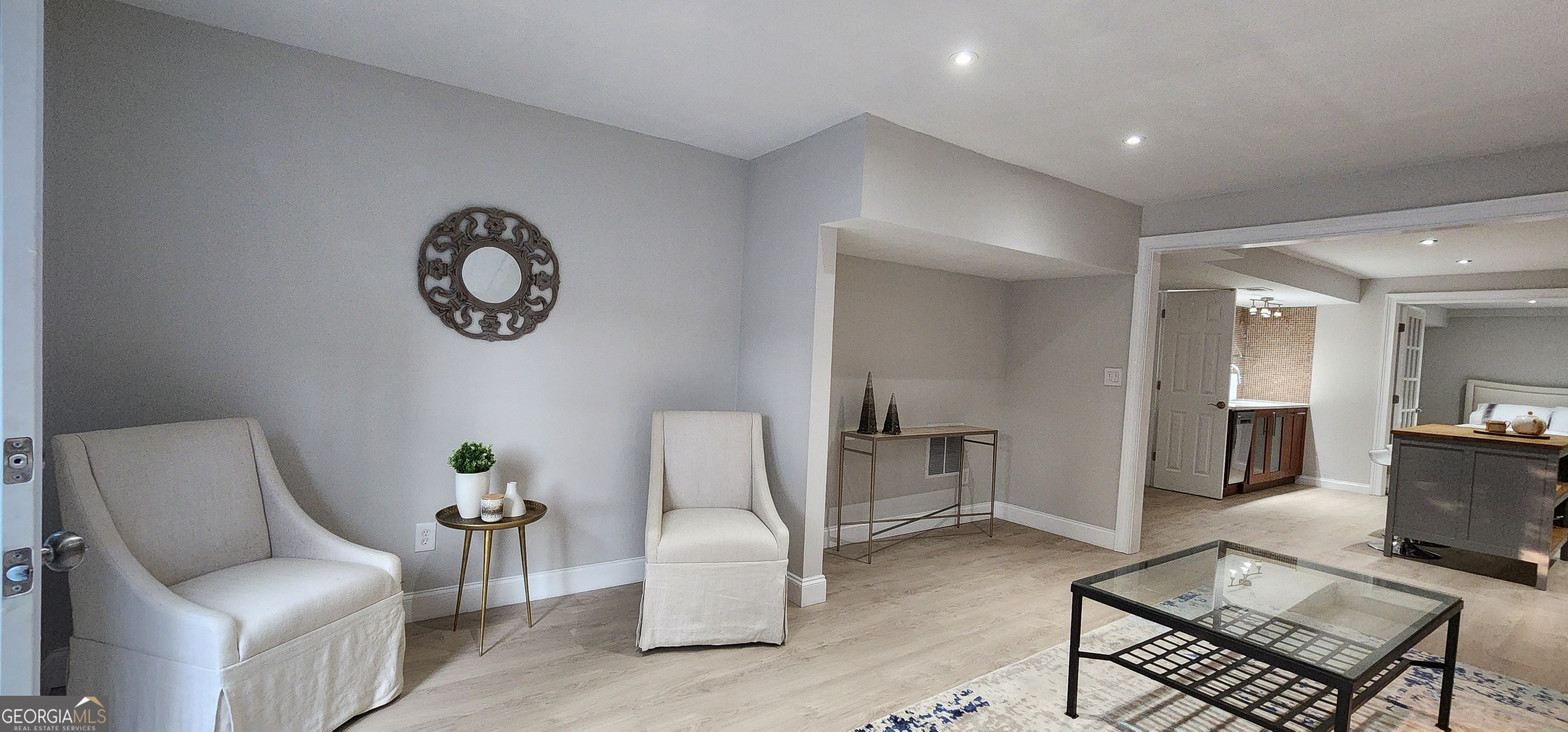 Suwanee, Georgia 30024, United States, 2 Bedrooms Bedrooms, ,1 BathroomBathrooms,Residential,Active,41523