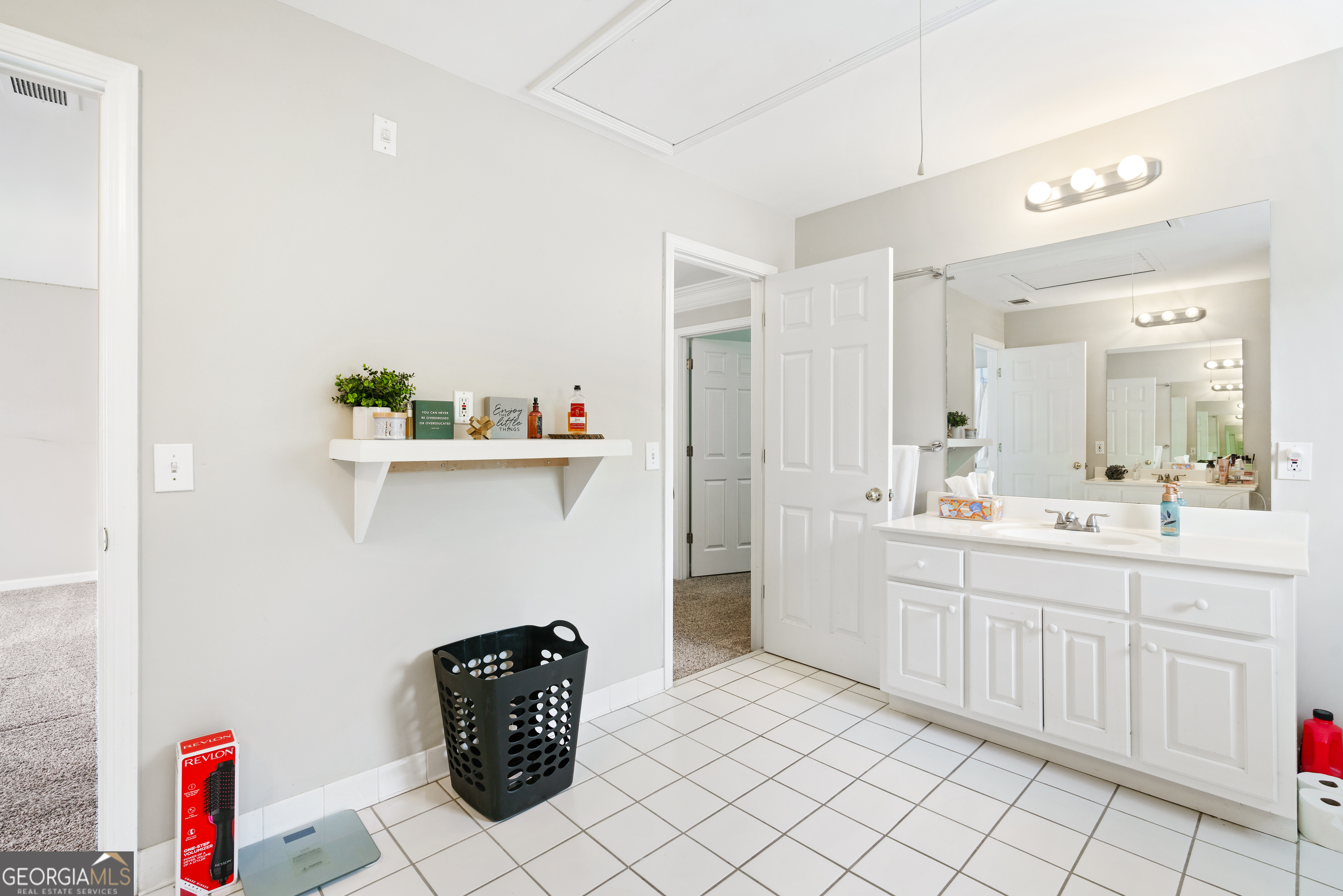 Dacula, Georgia 30019, United States, 4 Bedrooms Bedrooms, ,4 BathroomsBathrooms,Residential,Pending,50808