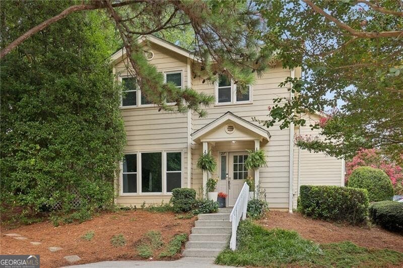 Photo of 217 Peachtree Hollow Court, Sandy Springs, GA 30328 (MLS # 10820542)