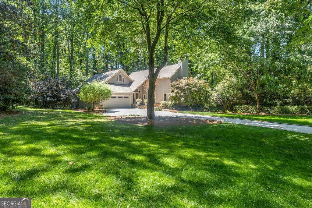 Photo of 1061 Winding Branch Circle, Dunwoody, GA 30338 (MLS # 10753343)