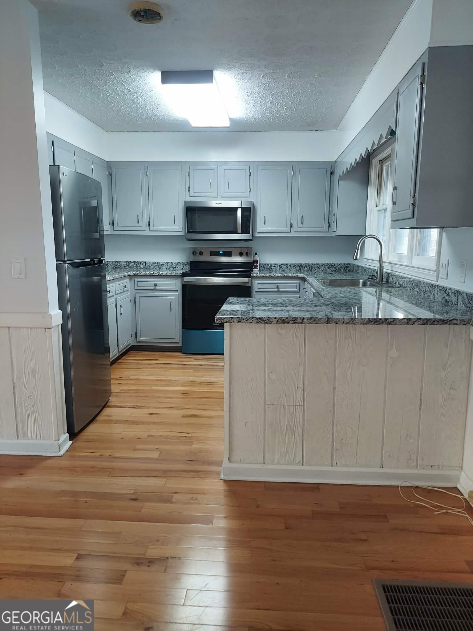 137 Pleasant Mountain DR