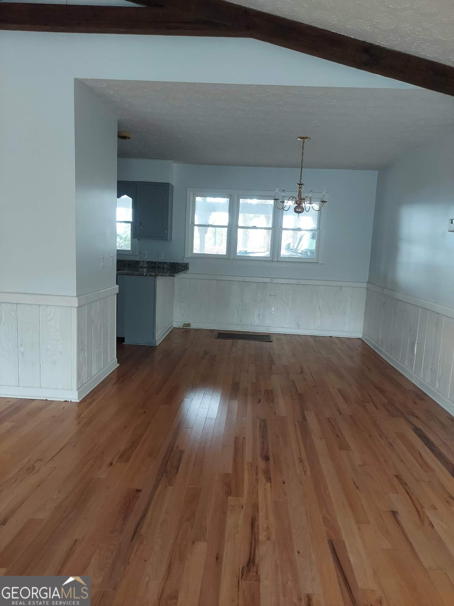 137 Pleasant Mountain DR