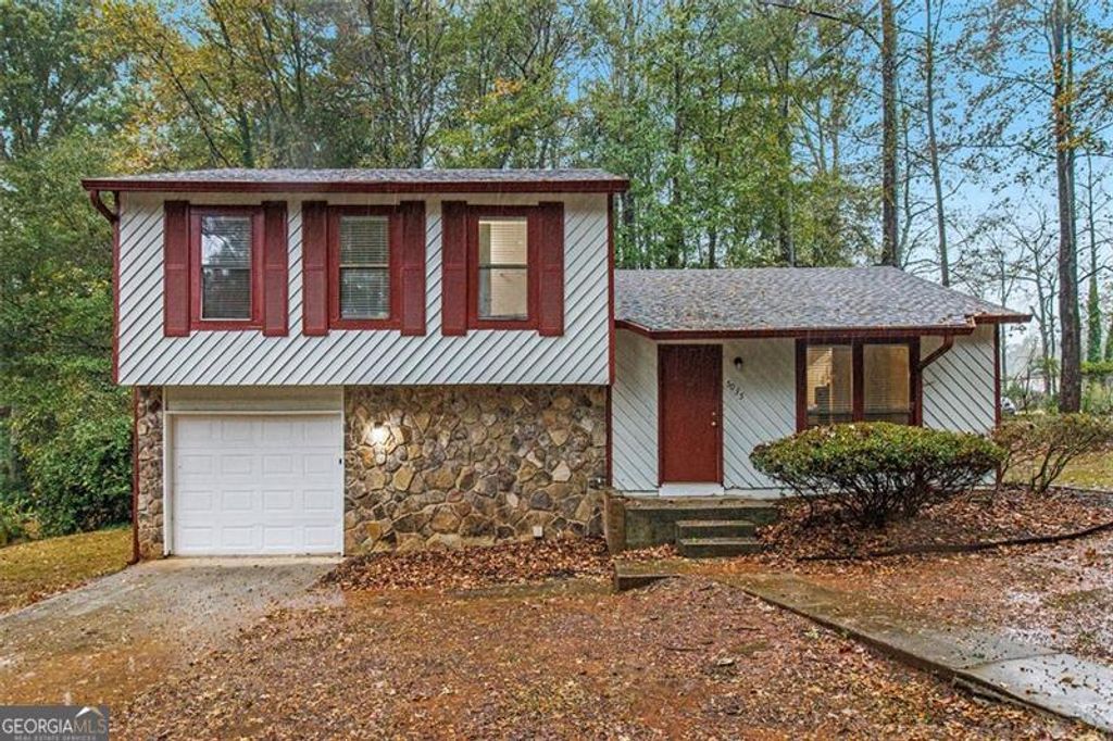Photo of 5035 FAIRFOREST Drive, Stone Mountain, GA 30088 (MLS # 10633238)