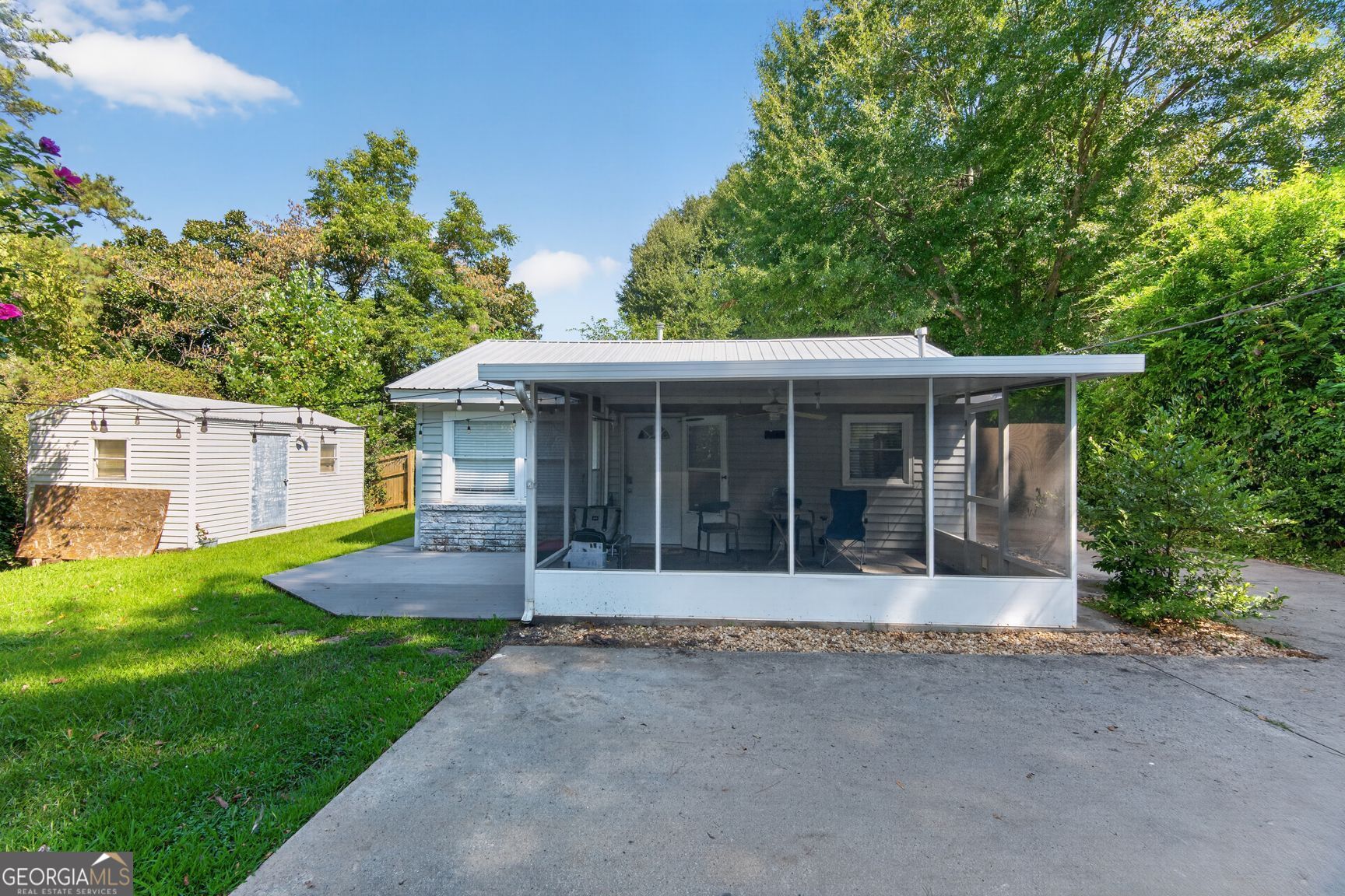 1845 Waldrep CIR SE