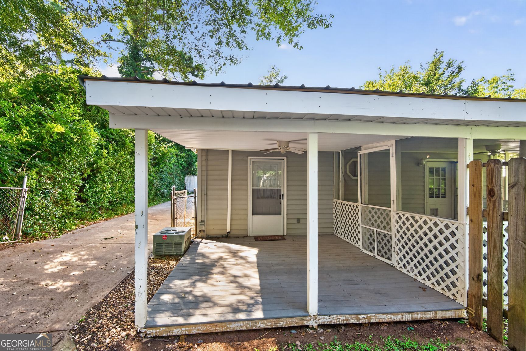 1845 Waldrep CIR SE