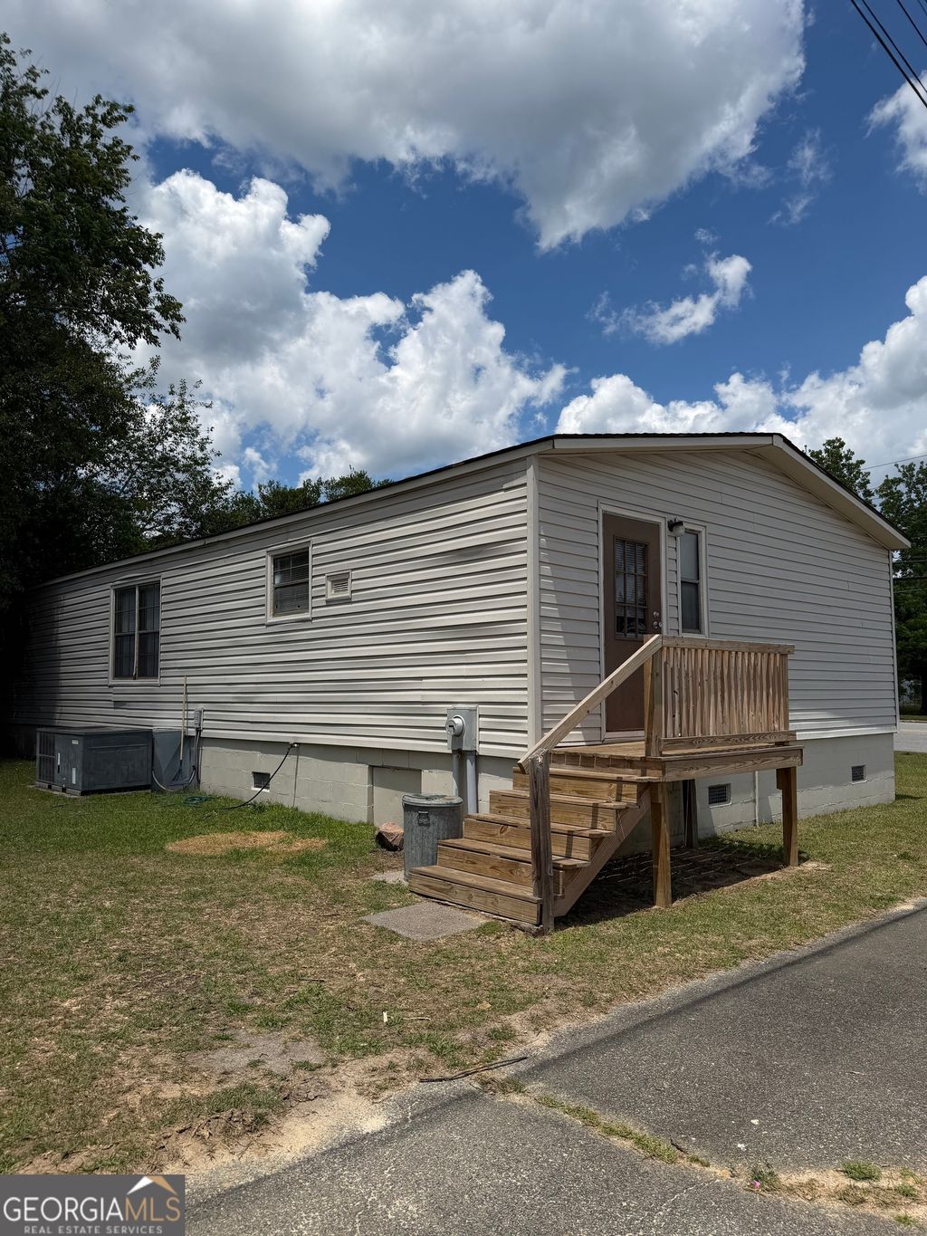 Photo of 530 E College Street, Wrightsville, GA 31096 (MLS # 10757936)
