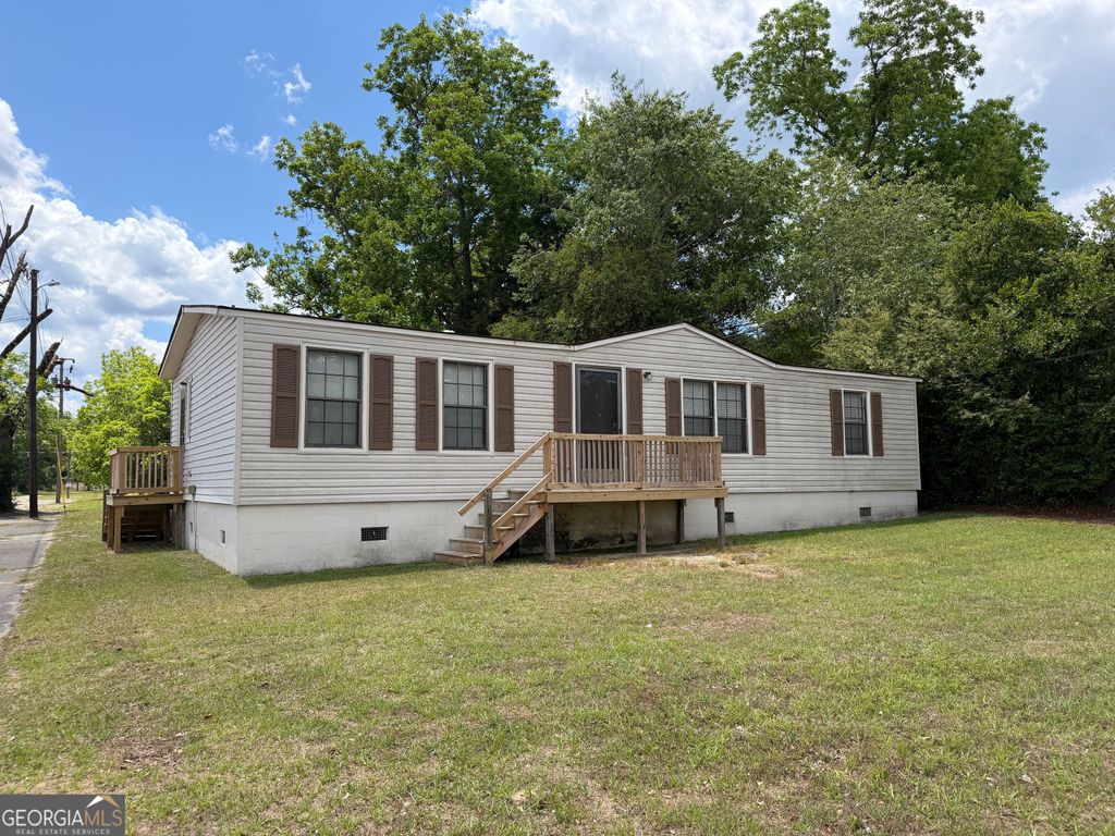 Photo of 530 E College Street, Wrightsville, GA 31096 (MLS # 10757936)