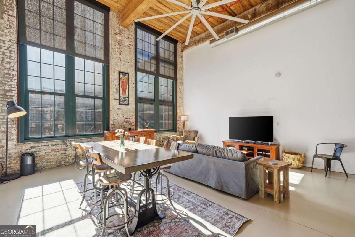 170 Boulevard SE 212E