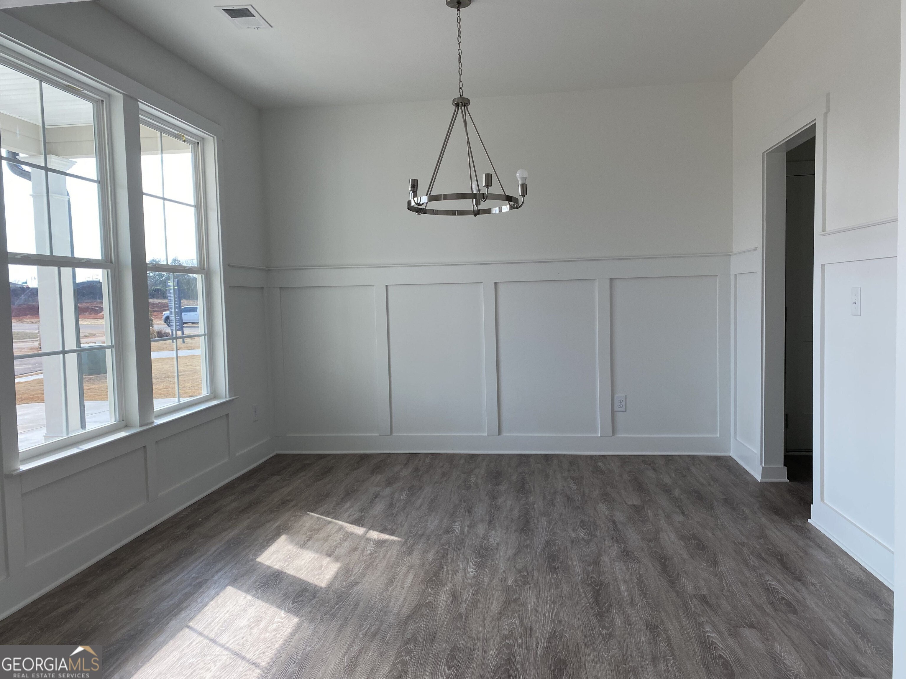 1091 TITUS LN