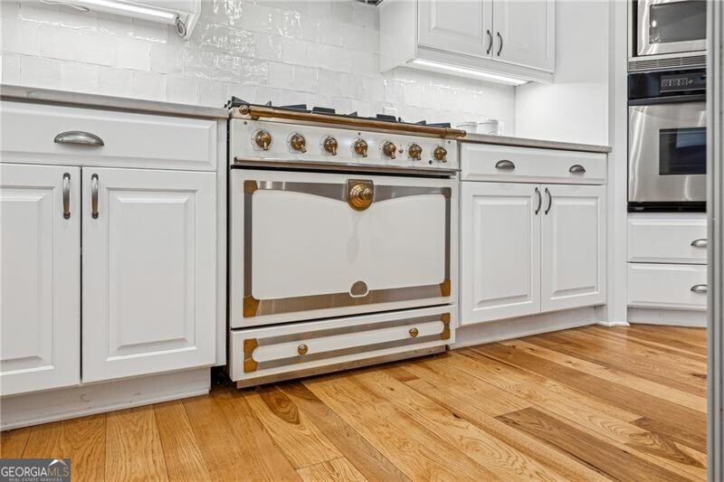 Canton, Georgia 30115, United States, 5 Bedrooms Bedrooms, ,5 BathroomsBathrooms,Residential,Active,5633