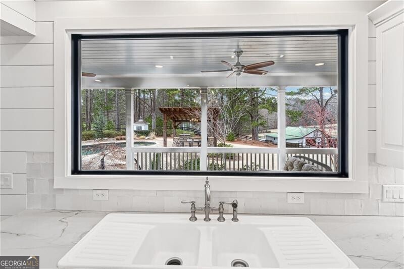 Canton, Georgia 30115, United States, 5 Bedrooms Bedrooms, ,5 BathroomsBathrooms,Residential,Active,5633