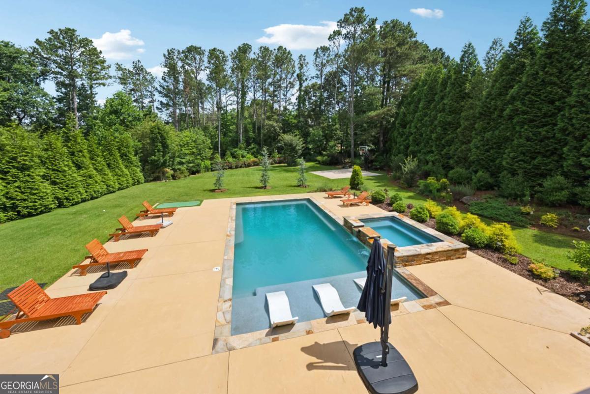 560 Arcaro DR