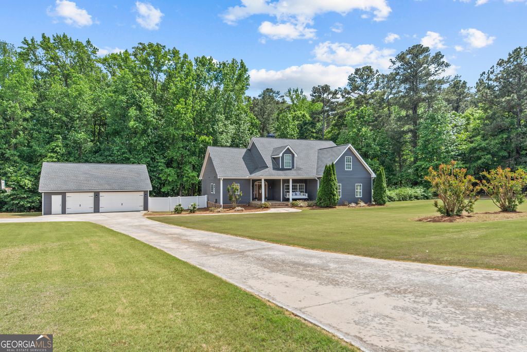 Photo of 180 COOPER Rd, SOCIAL CIRCLE, GA 30025 (MLS # 10741877)