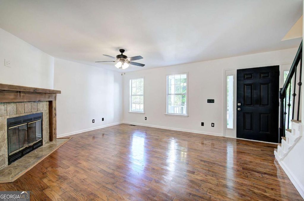 Photo of 22 Nottingham Drive NW, Cartersville, GA 30121 (MLS # 10737857)