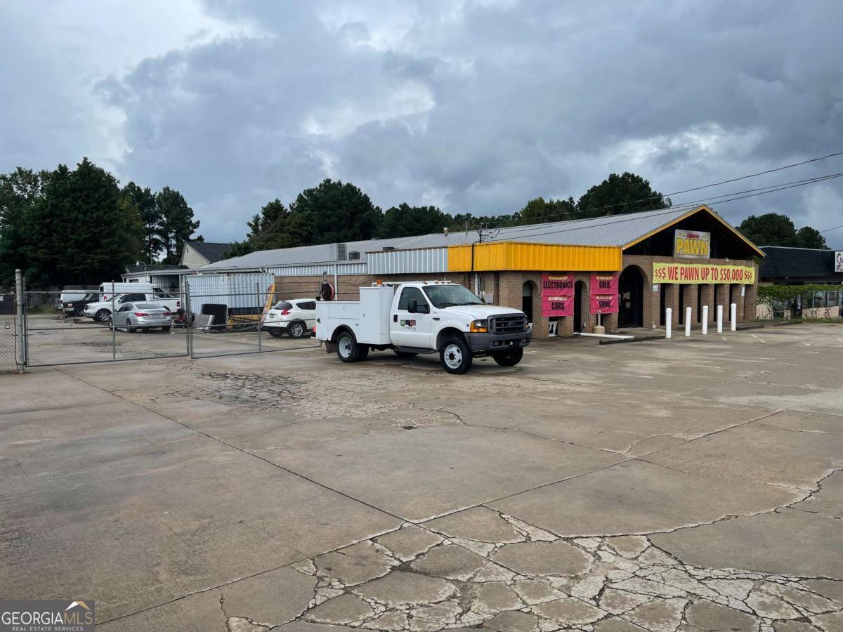 1672 Highway 138 NE