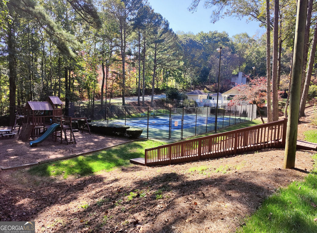RAINTREE FOREST - Residential