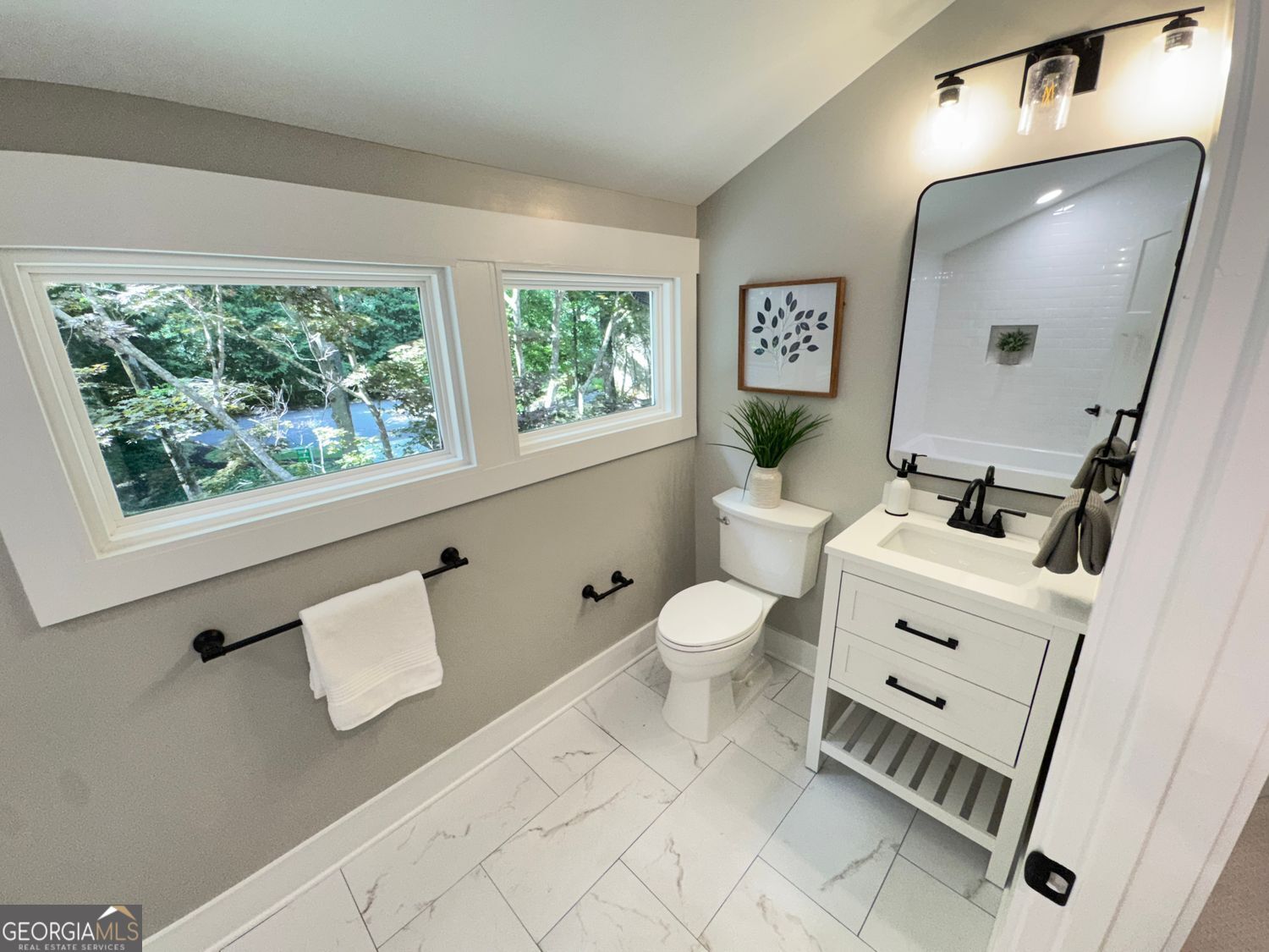 RAINTREE FOREST - Residential