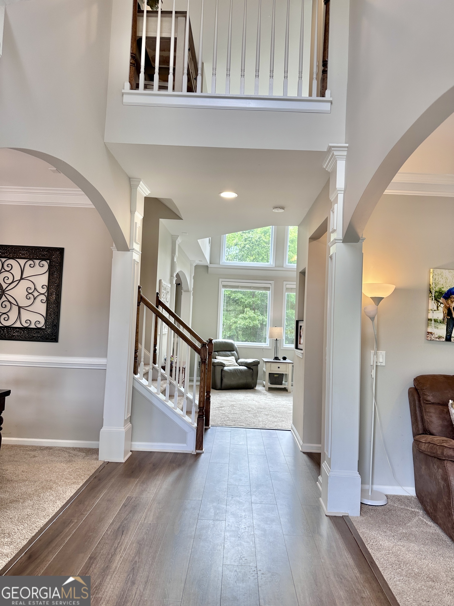 381 Rosebay LN
