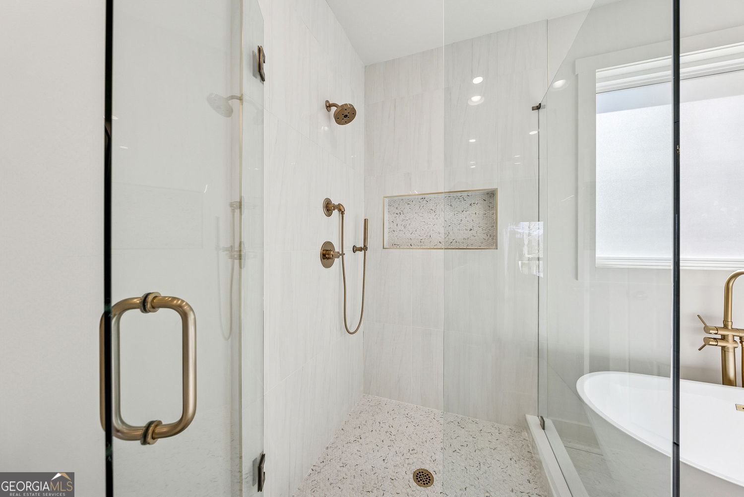 Dawsonville, Georgia 30534, United States, 3 Bedrooms Bedrooms, ,4 BathroomsBathrooms,Residential,Active,80546