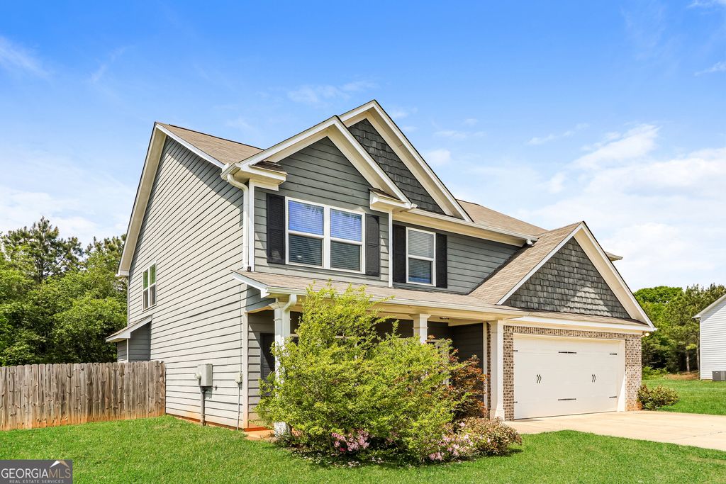 Photo of 62 Moss Way NW, Cartersville, GA 30120 (MLS # 10738419)