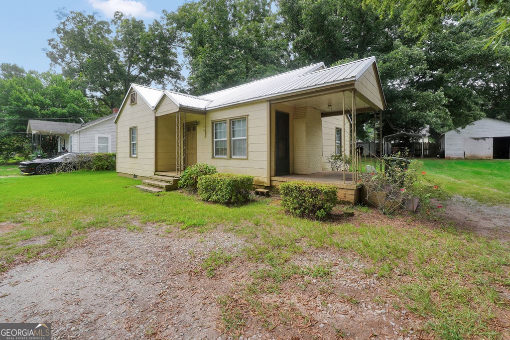 Photo of 1308 Lucky Street, Griffin, GA 30223 (MLS # 10810919)