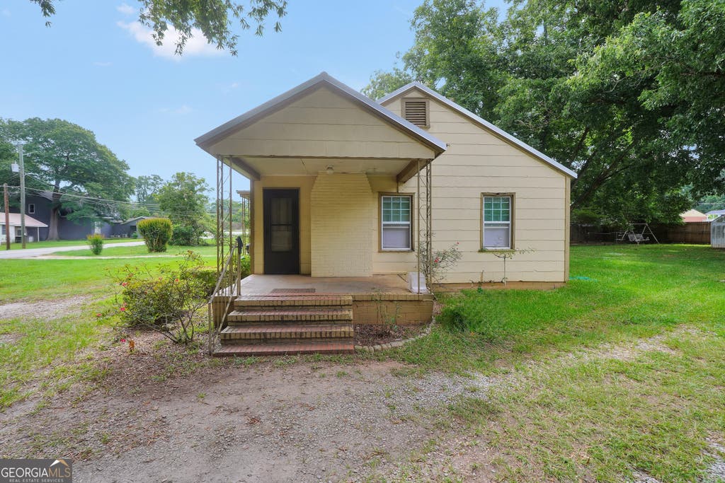Photo of 1308 Lucky Street, Griffin, GA 30223 (MLS # 10810919)