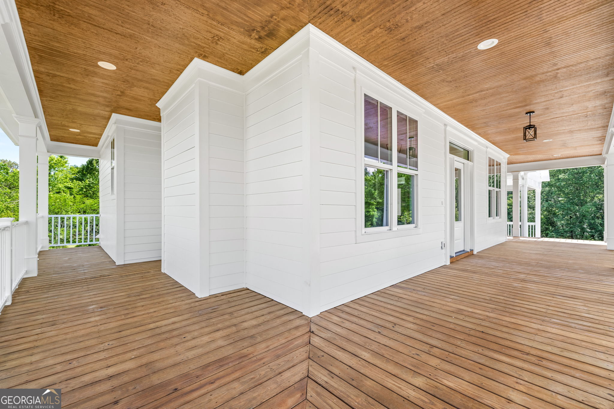 401 Roper DR