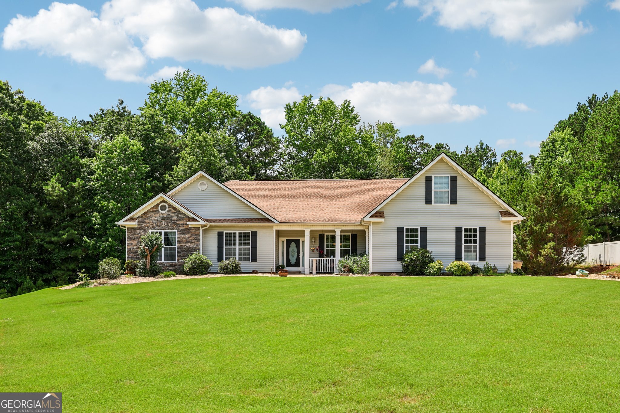 1422 New Holland CIR