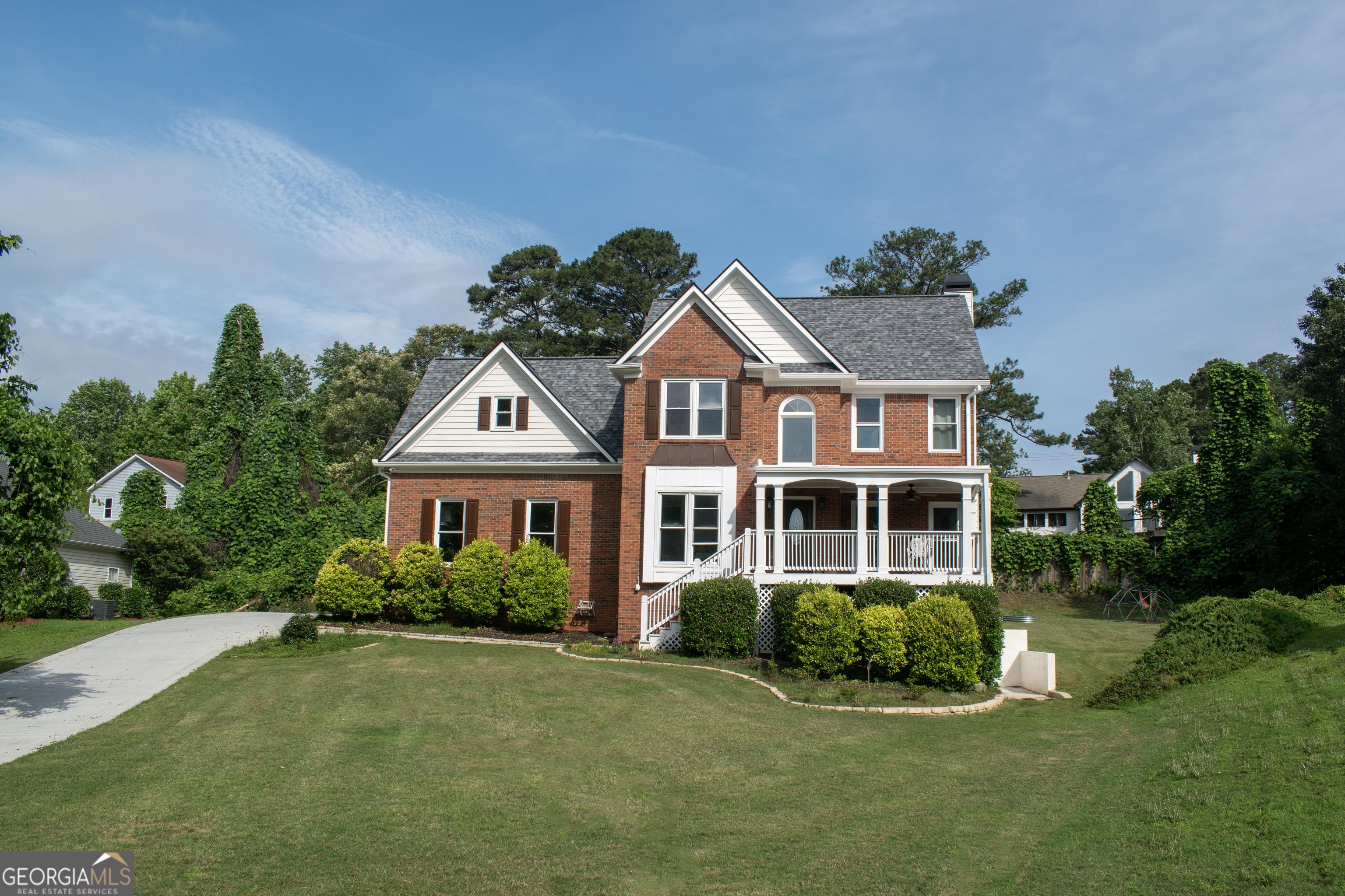 2735 Hanson CT
