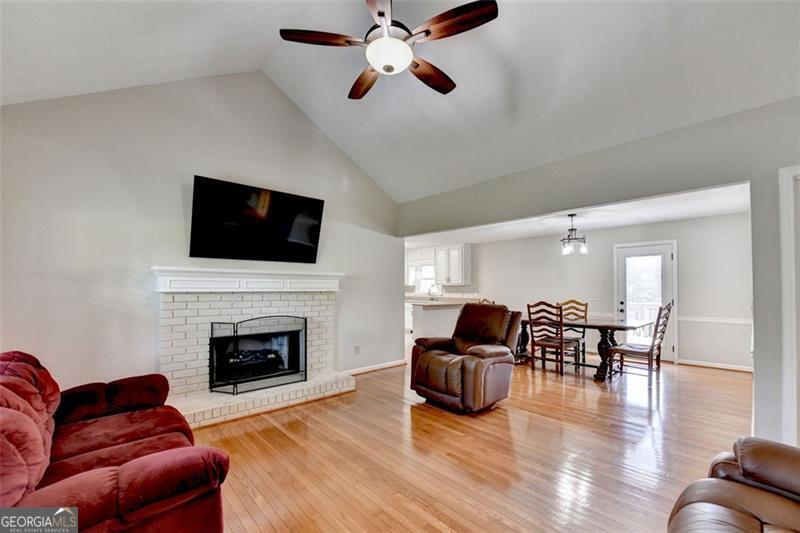 4450 Strickland RD