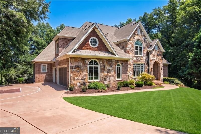 2140 Tee DR