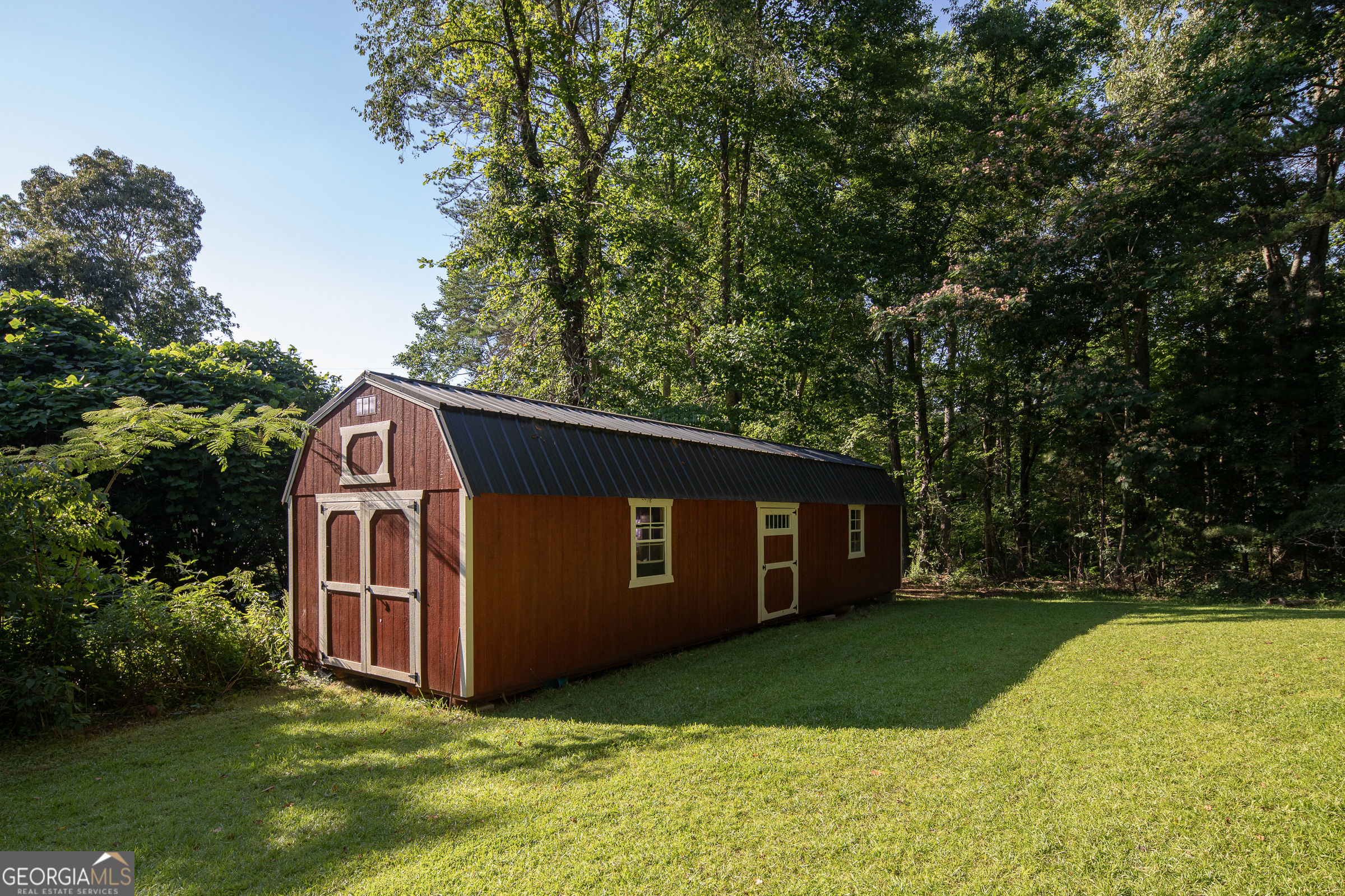 Photo 18 of 20 of 469 Flatbottom RD house