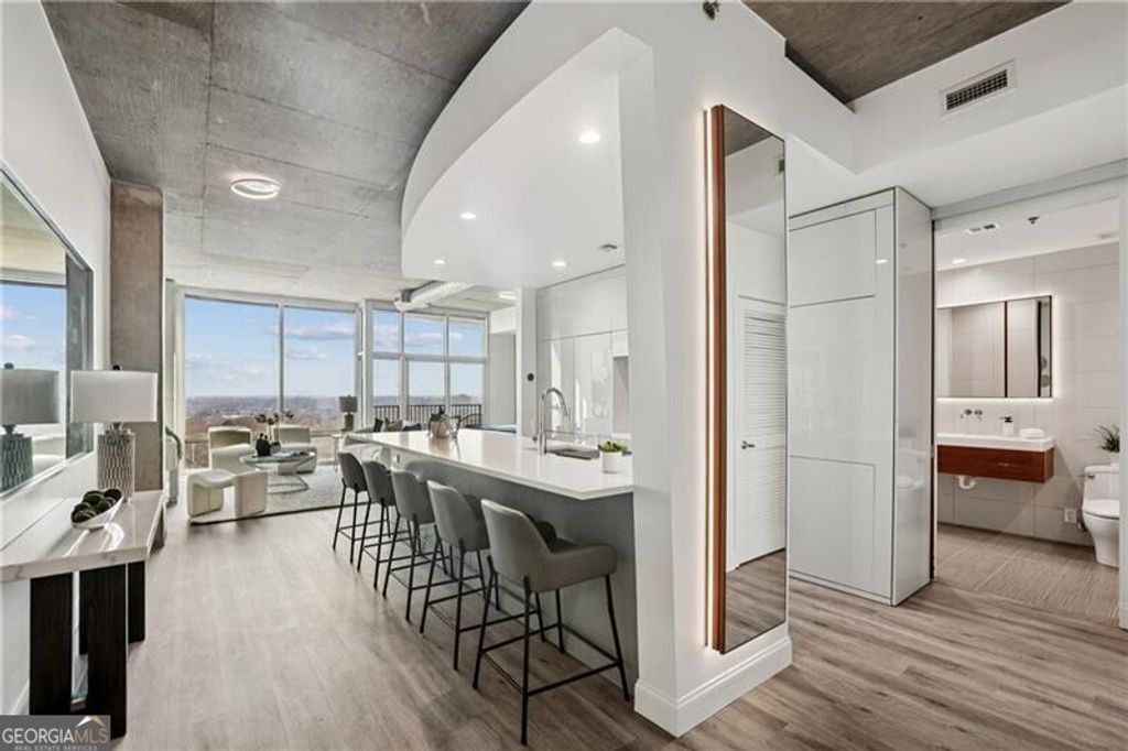 Photo of 943 Peachtree Street NE #1515, Atlanta, GA 30309 (MLS # 10683514)