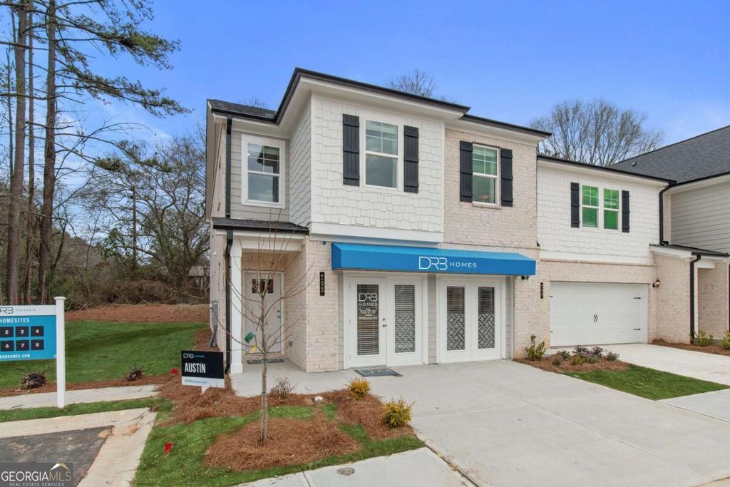 Photo of 105 Zircon Lane, Stockbridge, GA 30281 (MLS # 10680545)