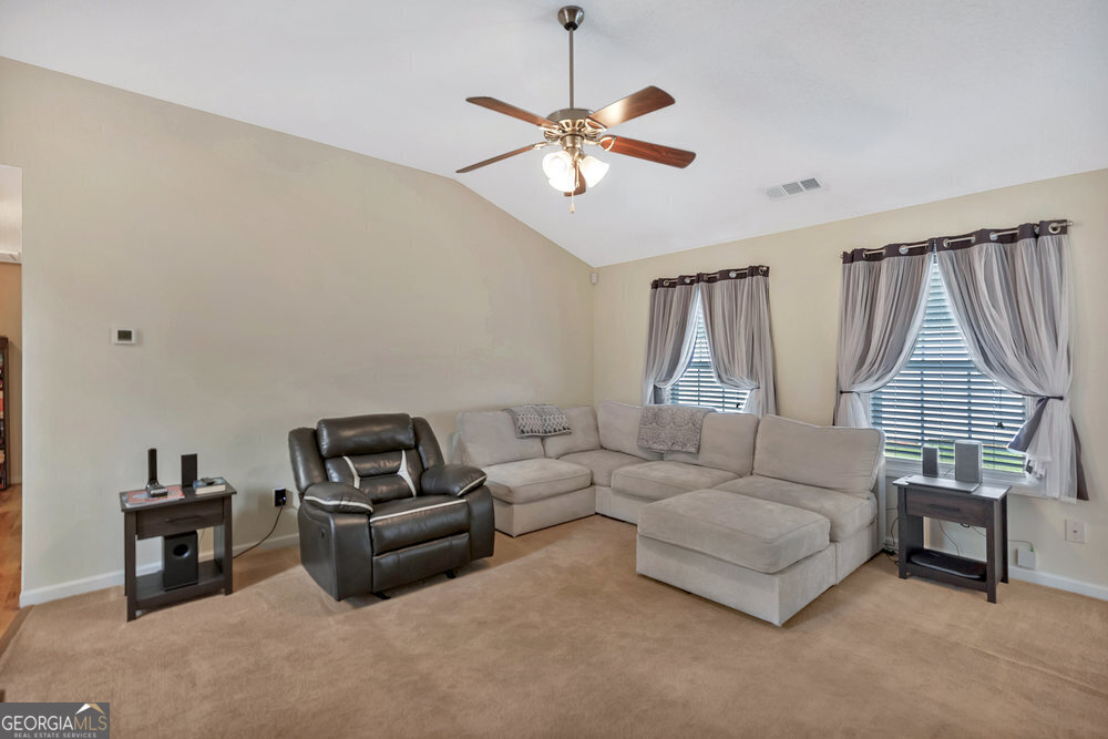 33 Little Milltown RD