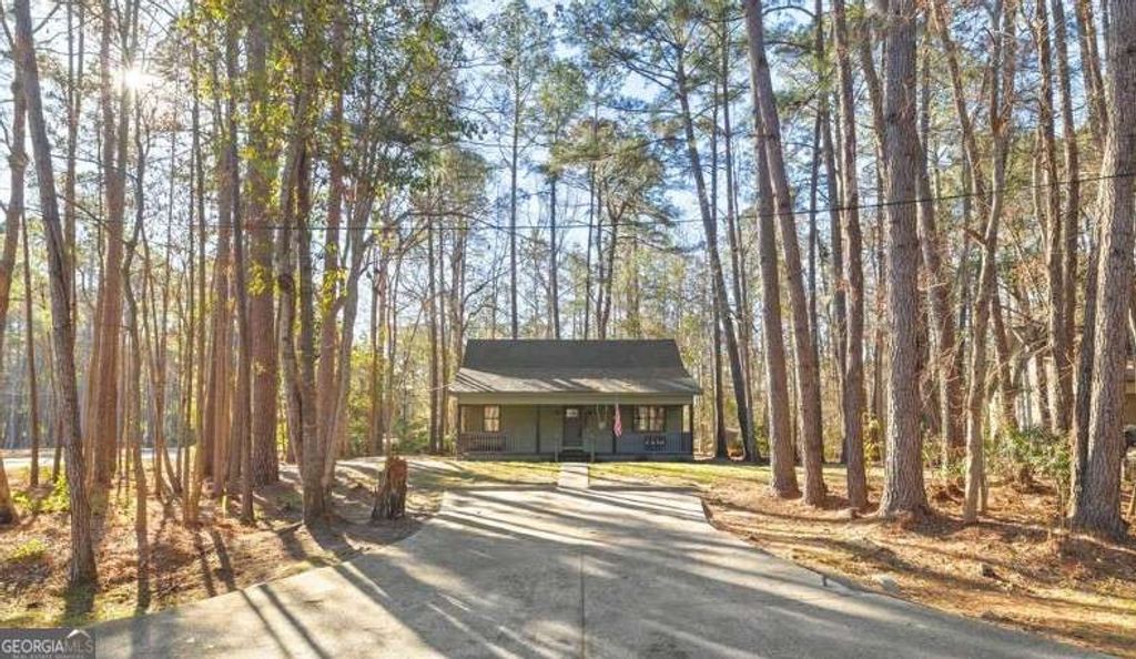 Photo of 200 Raintree Court, Statesboro, GA 30461 (MLS # 10680391)