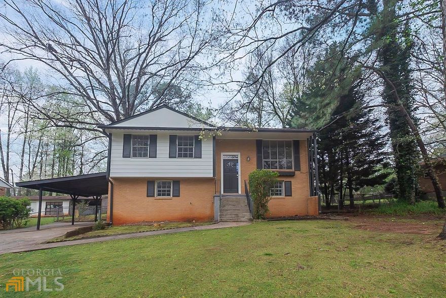 This Marietta home has one story.