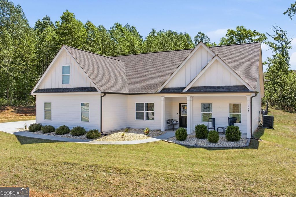 Photo of 199 Oakwood Drive, Commerce, GA 30529 (MLS # 10742321)